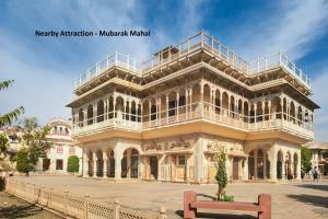 Super Capital O Swastika