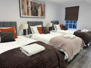 Long Stay Friendly-Family-WiFi-Parking-Sleeps 6