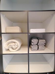 O2 Steps from the Metro, Mutual and Terminal