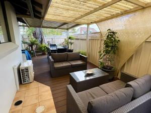 Beachside Escape - Broadwater