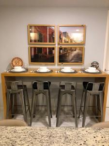 Ocaso Haus - King Penthouse Retreat