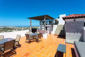 Ocaso Haus - King Penthouse Retreat