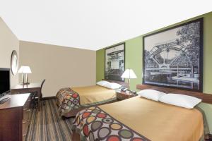 Double Room - Disability Access/Non-Smoking room in Super 8 by Wyndham Natchitoches