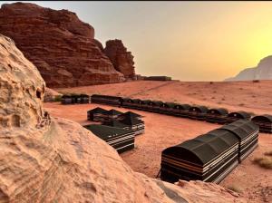 Starlit Wadi Rum camp