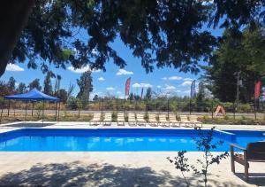 Piscinas y cabañas llancanao