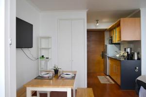 Departamento estudio en Reñaca con terraza y vista a la piscina