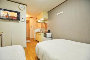 新宿市中心東新宿站徒步3分鍾歌舞伎町紧邻伊势丹百货#12