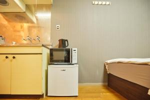 新宿市中心東新宿站徒步3分鍾歌舞伎町紧邻伊势丹百货#12