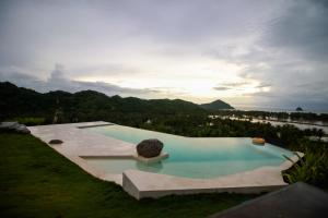 Disini Lombok ECO Sky House with Sea view