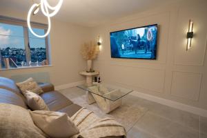 The Caesar Suite - Kelham Island - City Centre