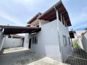 Sobrado Indaia 3 dormitorios