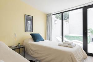 MOT Salvador B - Patio Grill & Pool