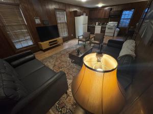 Prime 1BR- Minutes to Toledo, Sylvania and MI