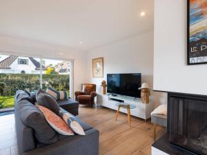 Charmante villa avec animaux acceptés, terrasse et Wi-Fi - FR-1-821-52