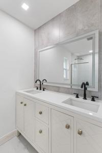 4BR Waterfront Home w Heated Pool Private Dock