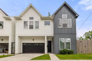 Brand new 3BR 2 5BA townhouse with Hot Tub