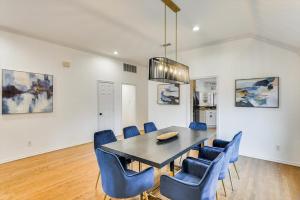 Impressive 5BR 3B Home with Pool Game Room & Cinema Room