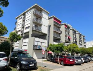 Bibione flat with side sea view