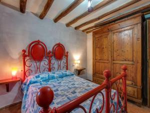 Holiday Home with Garden and shared pool