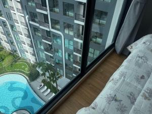 Downtown Pool Apartment 2 Bedrooms 2 Bathrooms Free Outdoor Pool Free Gym Pool View Cooking Available Monthly Rental Available 6F