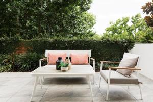 New & ModernCity Apartment