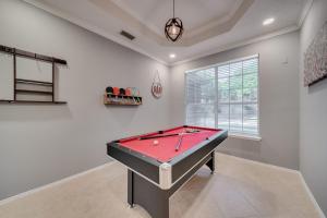 Grand 6BR 2B Home with Pool Grill & Game Room