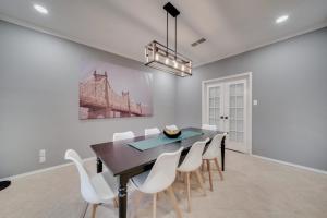 Grand 6BR 2B Home with Pool Grill & Game Room