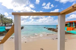 Maho Beach House - Studio - Beach Access