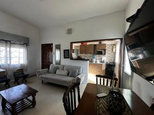 Casa independiente con estufa a leña