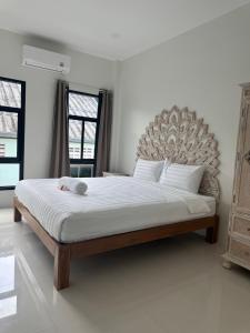 Glasshouse 2 - 2 bed house close to Chaloklum beach