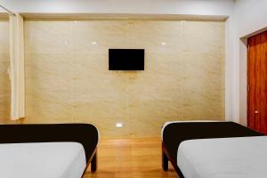 Collection O Tiruvannamalai Formerly Thangam Residency