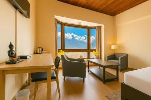 Sagar Resort Manali - #Near Mall Road # Big Parking # Mountain View