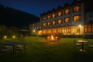 Sagar Resort Manali - #Near Mall Road # Big Parking # Mountain View