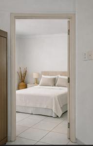 1 block from the waterfront Pitangueiras Barra Funda Leomil