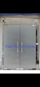 Metro City Hotel