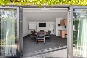 Solterra & Vine I The Homestead I Bendigo