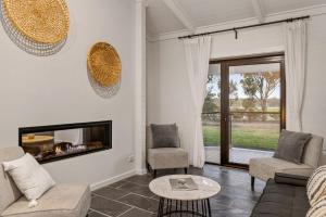 Solterra & Vine I The Homestead I Bendigo