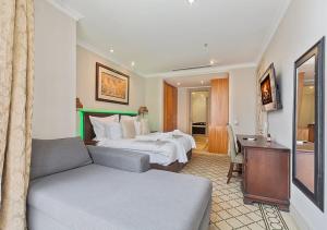 Luxury 1-Bedroom at Michelangelo Towers