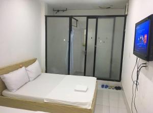 95 Lam Son Hotel - Near Tan Son Nhat Airport