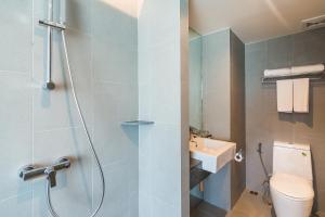 Sea Me Spring Tree Hotel