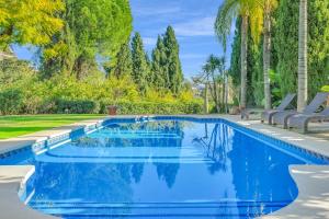 Villa La Quinta 5 Bedroom Villa with Heated Pool by Finest Rentals