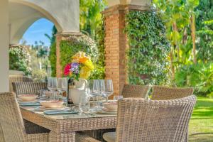 Villa La Quinta 5 Bedroom Villa with Heated Pool by Finest Rentals