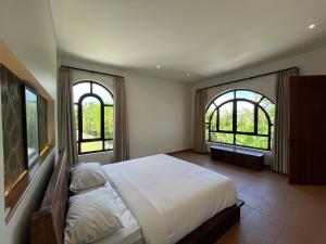 Casa Andaluz 2 Canggu - 2BR Stable View Pool Villa