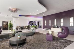 Clarion Inn & Suites Across From Universal Orlando Resort