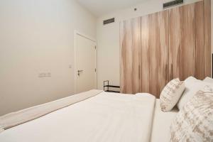 Cosy 1 Bedroom in Damac Hills | OFEX