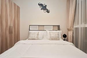 Cosy 1 Bedroom in Damac Hills | OFEX
