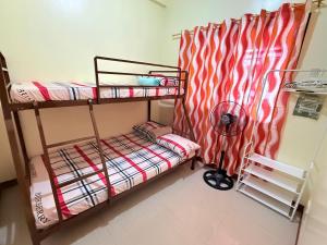 budget transient house near sm Lucena 6pax
