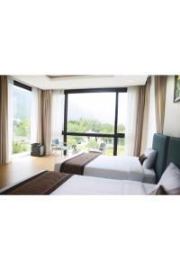 Diamond Bay Golf and Villas