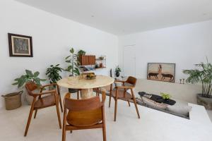 Vila Gila - 2BR Canggu Villa with Pool & Rooftop