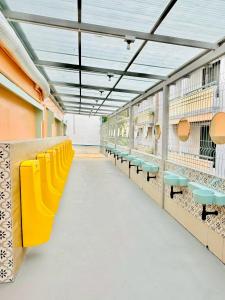 Easy Monday Capsule Bed and Traditional Thai Bath